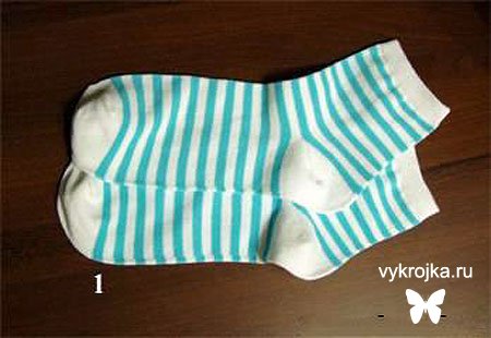 Заяц из носков